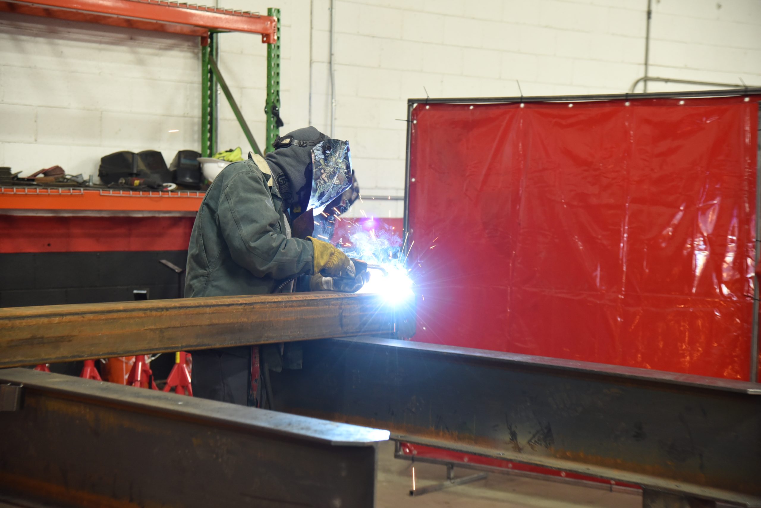 6 Welding Stations